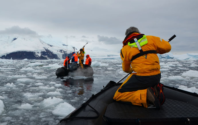 金博宝188欢迎你南极海洋研究人员
